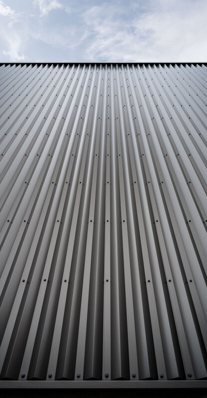 Nahaufnahme der pyramidenfärmigen Profilstruktur und einheitlicher Flächenwirkung